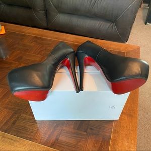 Sassy red-soled round-toe platform heels (39)
